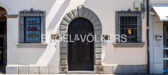 6 rooms Apartment in Campi Bisenzio, Italy No. 292884 48