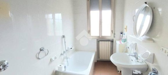 3 Schlafzimmer Wohnung in Valsamoggia, Italy, Nr. 114709 11