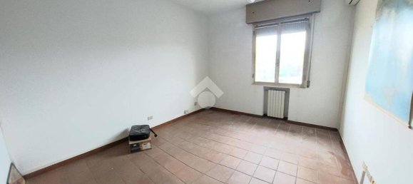 3 Schlafzimmer Wohnung in Valsamoggia, Italy, Nr. 114709 10