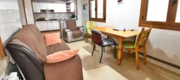 Adosado de 4 dormitorios en La Pedraja de Portillo, Spain No. 156013 10