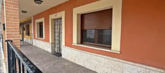 Adosado de 4 dormitorios en La Pedraja de Portillo, Spain No. 156013 5