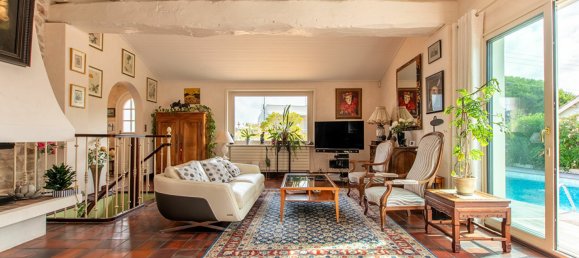 5 bedrooms Villa in Les Sables-d'Olonne, France No. 283812 3