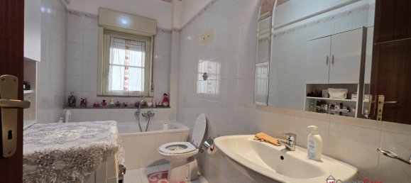 3 bedrooms Apartment in Messina, Italy No. 269051 9