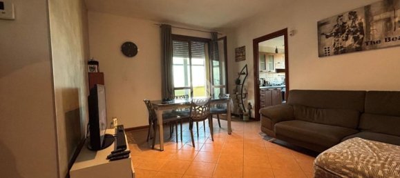 3 bedrooms Apartment in Rovigo, Italy No. 359893 7
