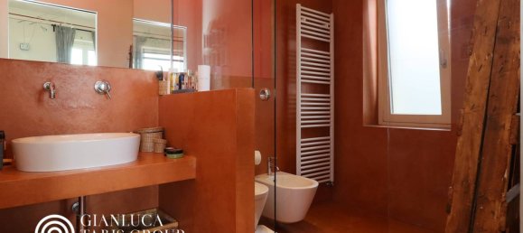 4 bedrooms House in Turin, Italy No. 302362 32