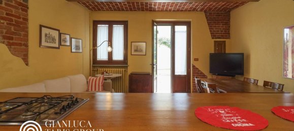 4 bedrooms House in Turin, Italy No. 302362 4