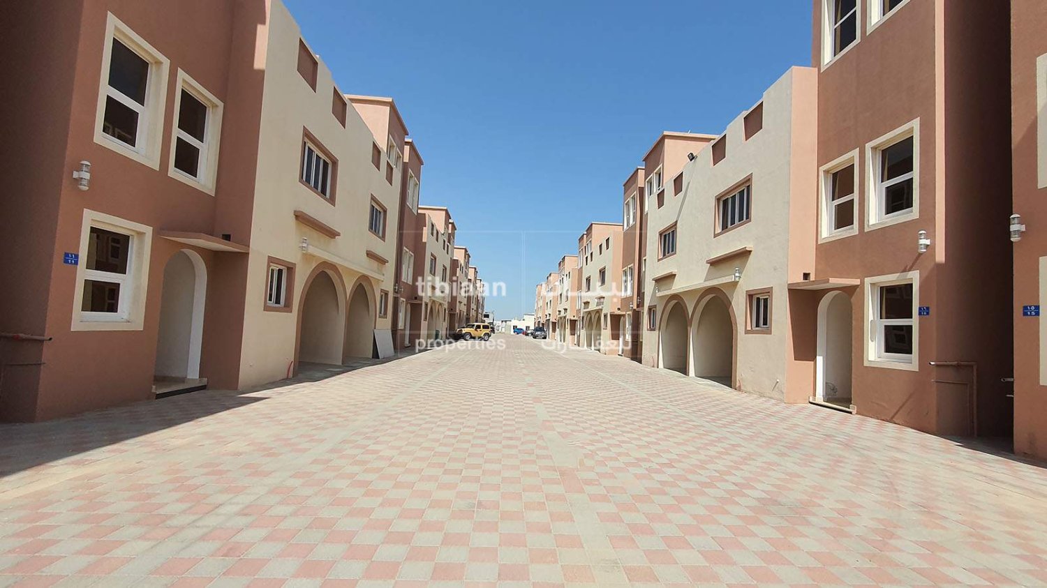 4 bedrooms Duplex in As Sib, Oman No. 742
