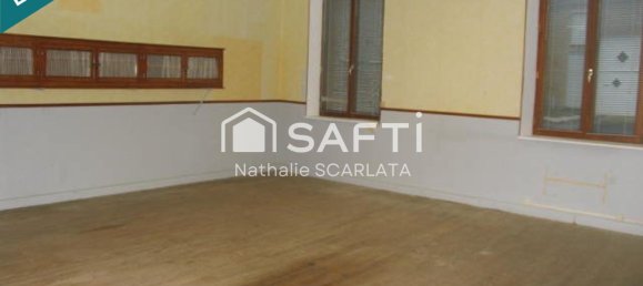 4 غرف نوم بناية في Mouzon, France رقم 77114 3