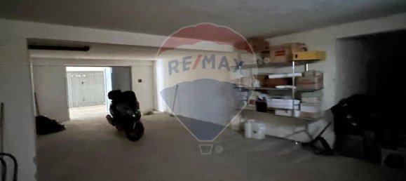 1-salle Garage à Vieste, Italy No. 371656 6