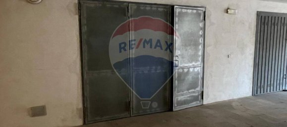 1-salle Garage à Vieste, Italy No. 371656 11