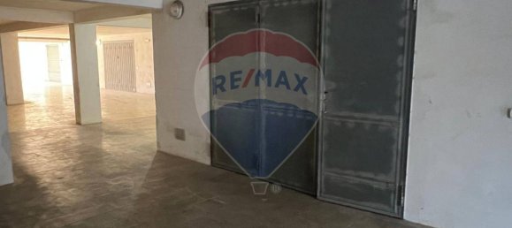 1-salle Garage à Vieste, Italy No. 371656 10