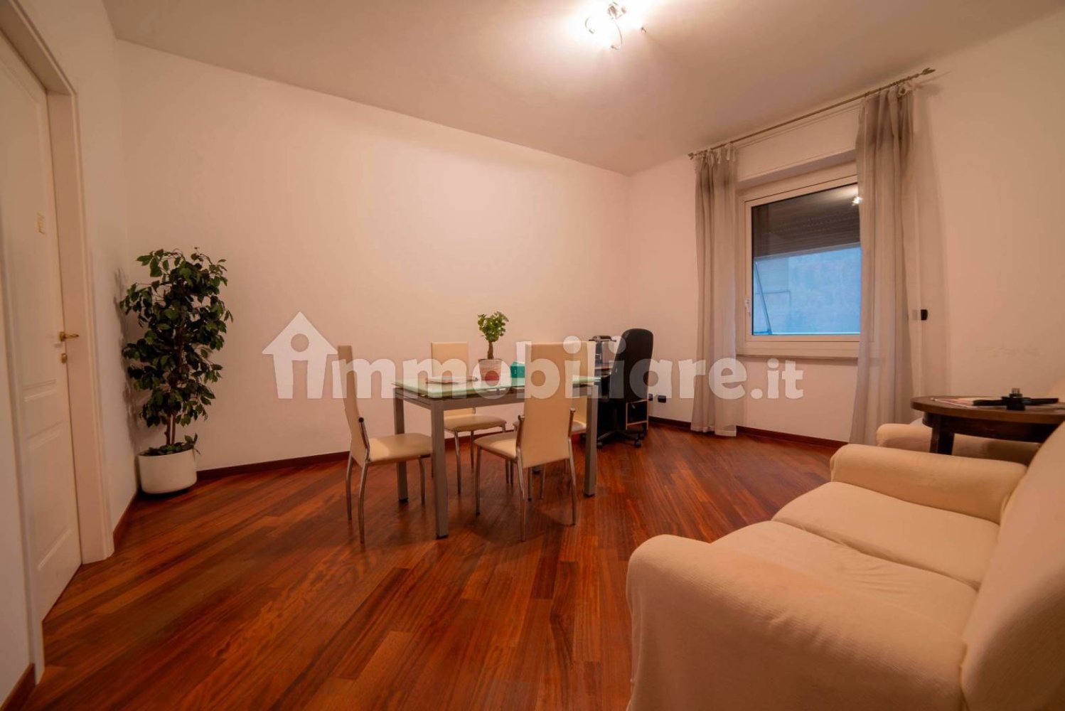 5غرفة مكتب في Genoa, Italy رقم 357540