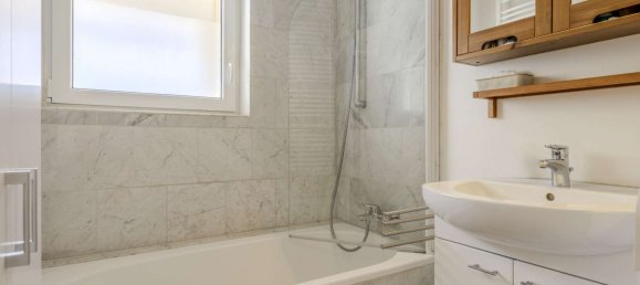 Квартира с 2 спальнями в Штутгарт, Германия № 347215 11