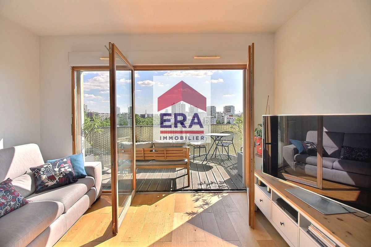 2 bedrooms Apartment in Seine-Saint-Denis, France No. 292009