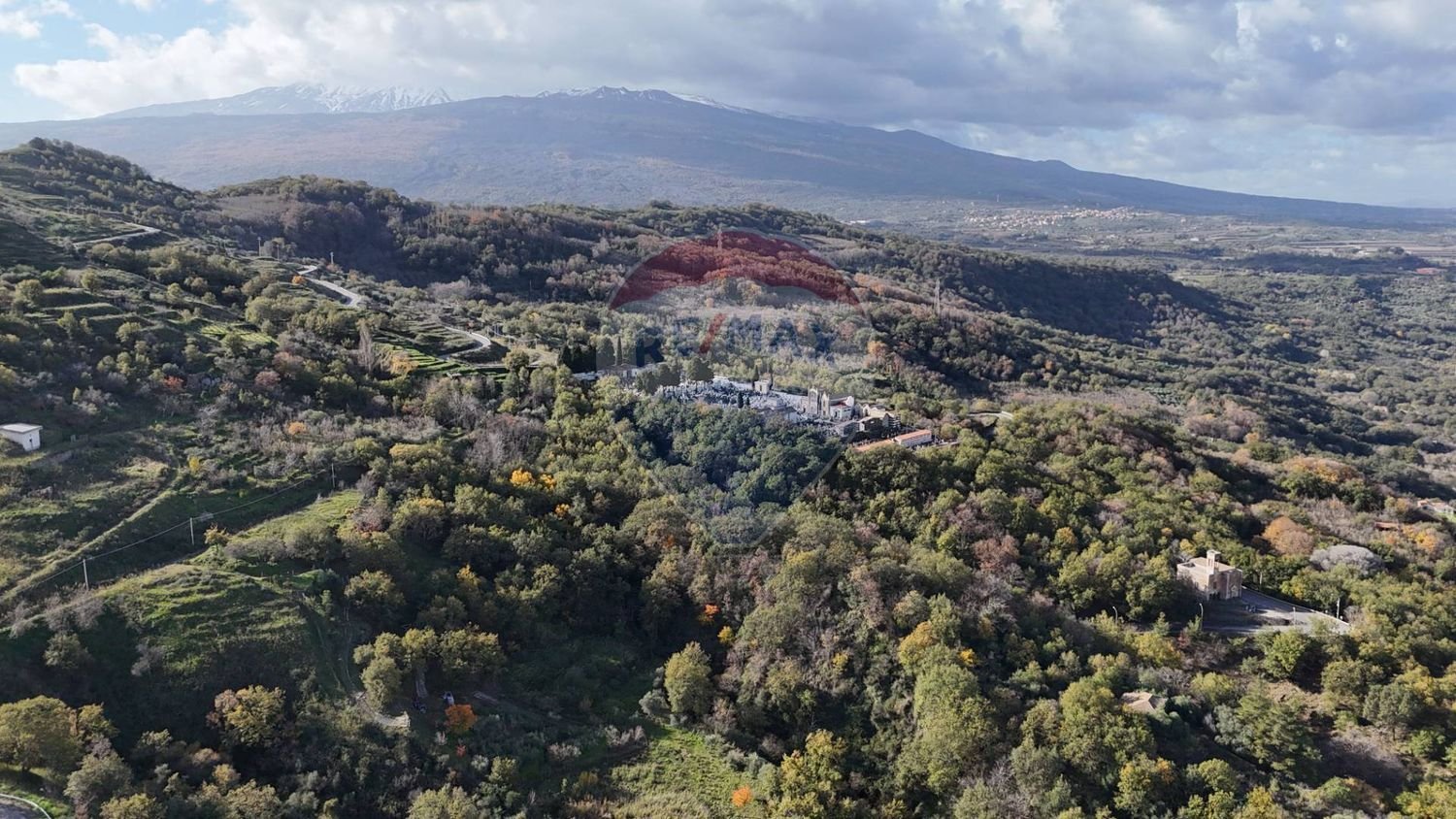 Grundstück in Castiglione di Sicilia, Italy 28965m², Nr. 66448