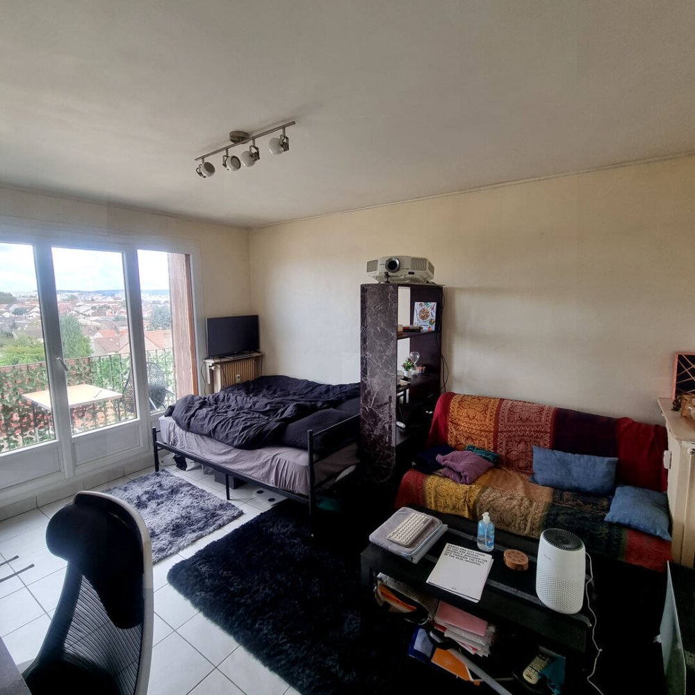 1 bedroom Apartment in Bezons, France No. 150550