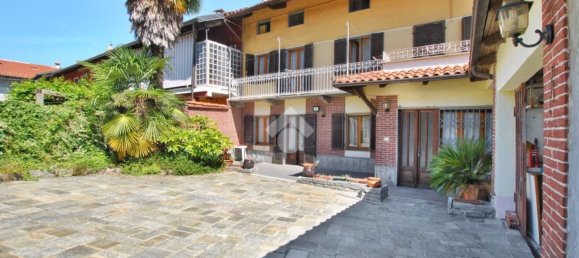 Casa de 6 dormitorios en Livorno Ferraris, Italy No. 349108 40