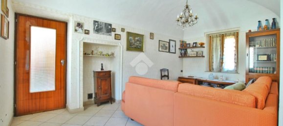 Casa de 6 dormitorios en Livorno Ferraris, Italy No. 349108 8