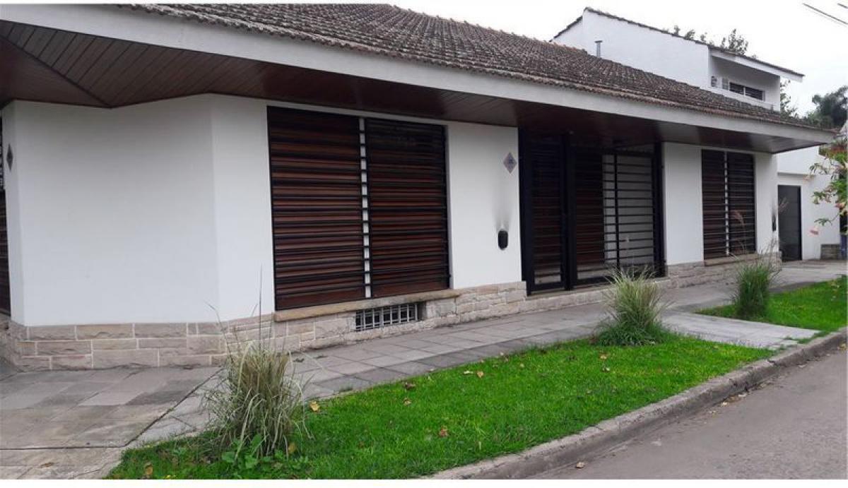 4 bedrooms House in Almirante Brown, Argentina No. 99010