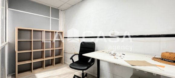  عقار تجاري في Badalona, Spain 184متر مربع رقم 159643 8