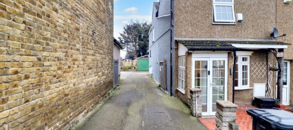 2 bedrooms Commercial property in Dartford, United Kingdom No. 4931 10