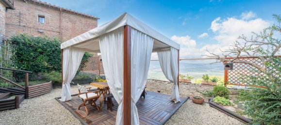 2 bedrooms Apartment in Città della Pieve, Italy No. 66095 4