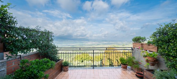 2 bedrooms Apartment in Città della Pieve, Italy No. 66095 17