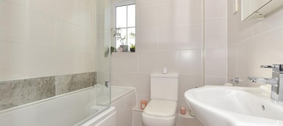 2 Schlafzimmer Wohnung in Essex, United Kingdom, Nr. 4074 10