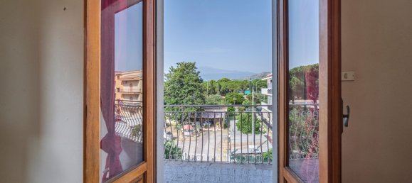 4 Schlafzimmer Wohnung in Giardini-Naxos, Italy, Nr. 315366 21
