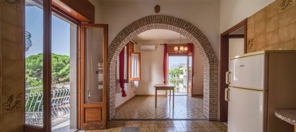 4 Schlafzimmer Wohnung in Giardini-Naxos, Italy, Nr. 315366 17