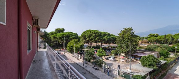 4 Schlafzimmer Wohnung in Giardini-Naxos, Italy, Nr. 315366 8