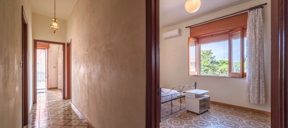 4 Schlafzimmer Wohnung in Giardini-Naxos, Italy, Nr. 315366 14