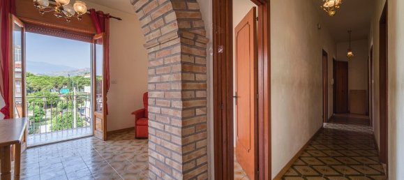 4 Schlafzimmer Wohnung in Giardini-Naxos, Italy, Nr. 315366 25