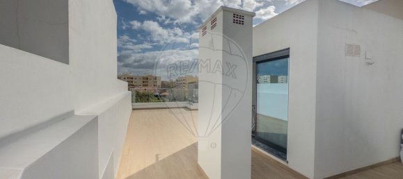 4 bedrooms House in Quelfes, Portugal No. 24953 28