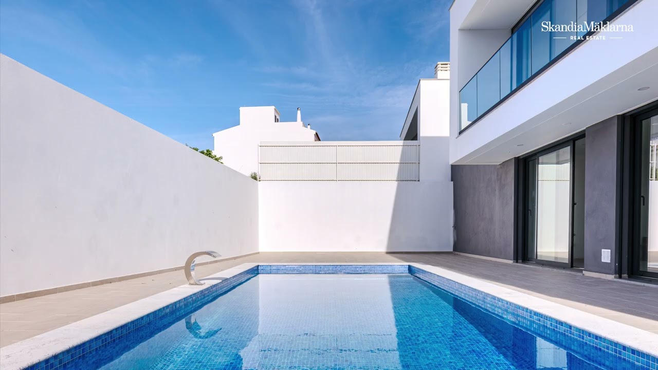 Вилла с 4 спальнями в Лагоа, Португалия № 316536