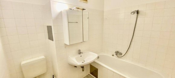 Studio in Favoriten, Austria No. 89469 4