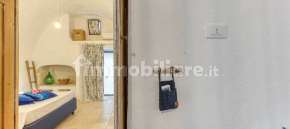 7 chambres Villa à Salve, Italy No. 262070 23