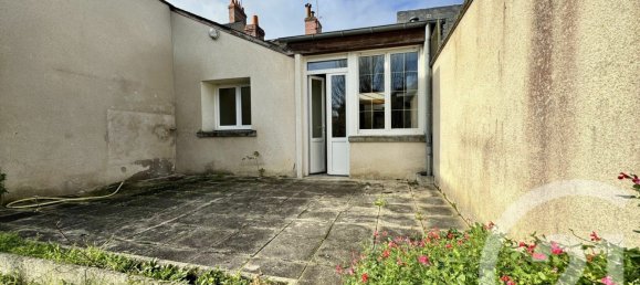 3 bedrooms House in Chateauroux, France No. 160442 5