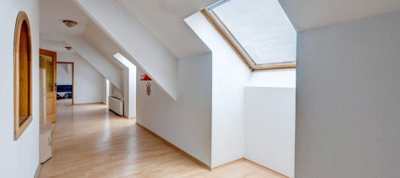 Casa de 9 divisões em Lassee, Austria N.º 154125 26