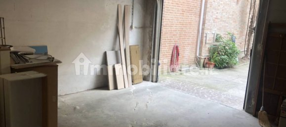 4 bedrooms Apartment in Ferrara, Italy No. 275766 2