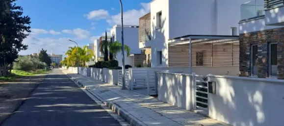 3 bedrooms Villa in Kato Paphos, Cyprus No. 139 11