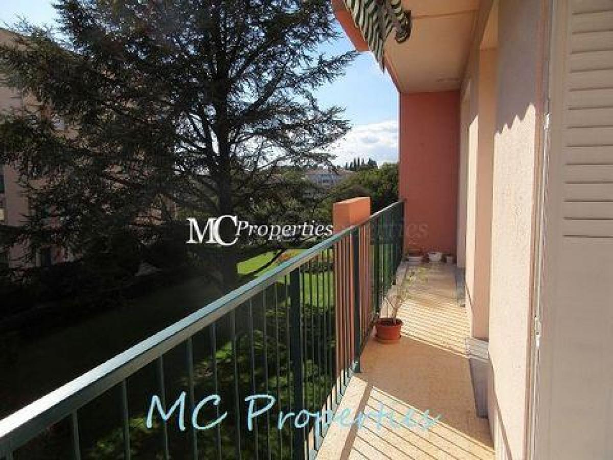 Studio in the Condo in Grasse, France No. 11369