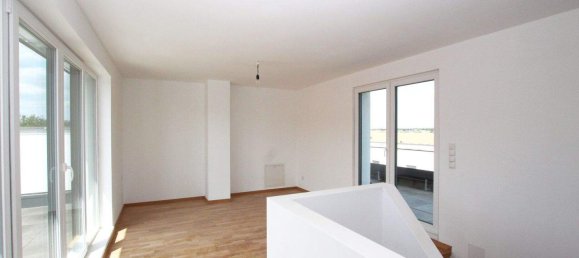 Таунхаус с 5 комнатами в Штрасхоф ан дер Нордбан, Австрия № 93990 2