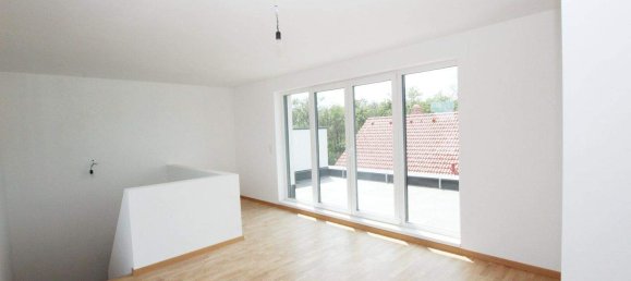 Таунхаус с 5 комнатами в Штрасхоф ан дер Нордбан, Австрия № 93990 3