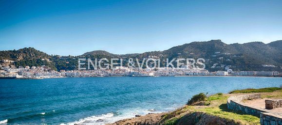 858m² Land in El Port De La Selva, Spain No. 166597 3
