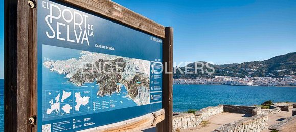 858m² Land in El Port De La Selva, Spain No. 166597 5
