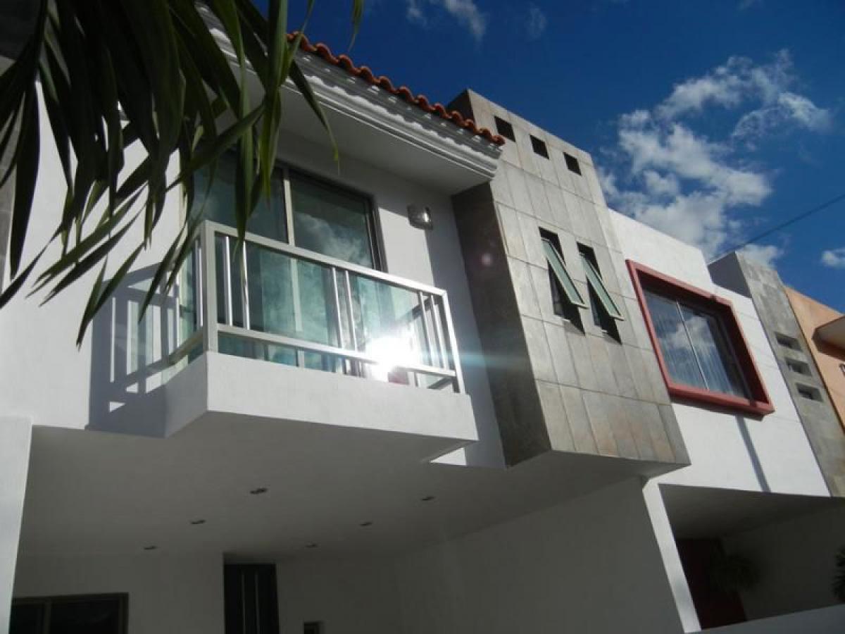 3 bedrooms House in Jalisco, Mexico No. 149520