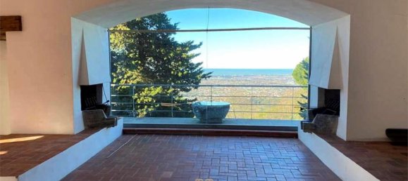 5 bedrooms Villa in Camaiore, Italy No. 460 6