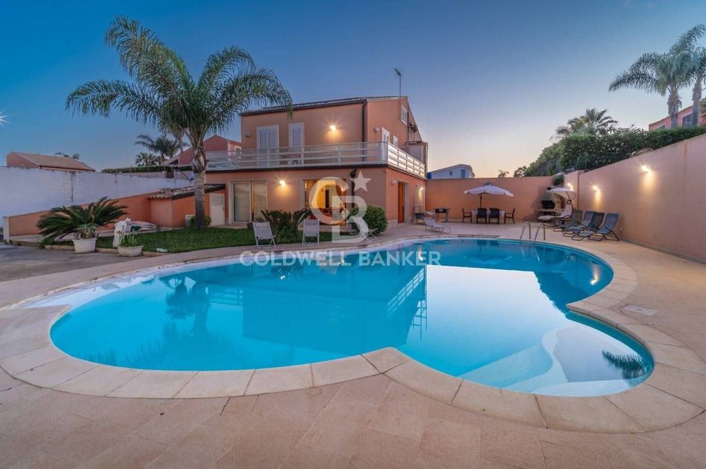 4 غرف نوم فيلا في Ragusa, Italy رقم 218078