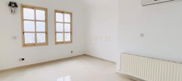 5 bedrooms Villa in Palodeia, Cyprus No. 1522 5